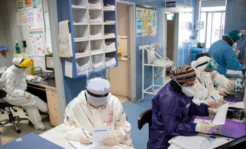 ارتفاع عدد الوفيات بفايروس كورونا في ايران الى 487100 شخص