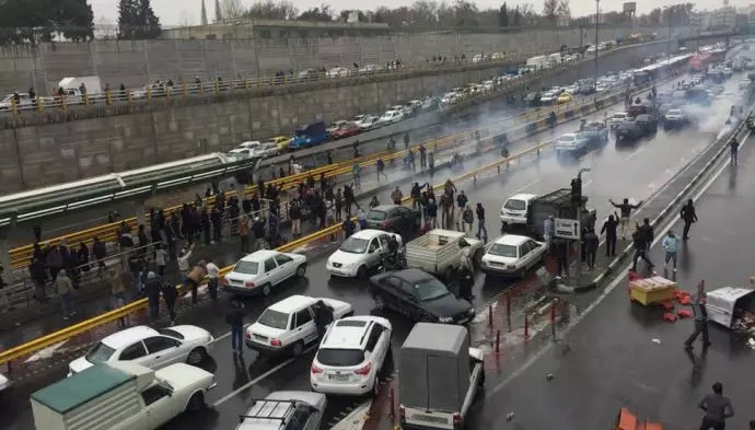 اثارفوران الغضب واحتجاج المواطنين الناقمين