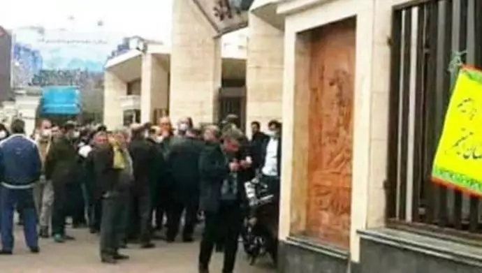 إيران .. تجمعات عمالية احتجاجية على تأخر الرواتب - الثلاثاء 11 يناير