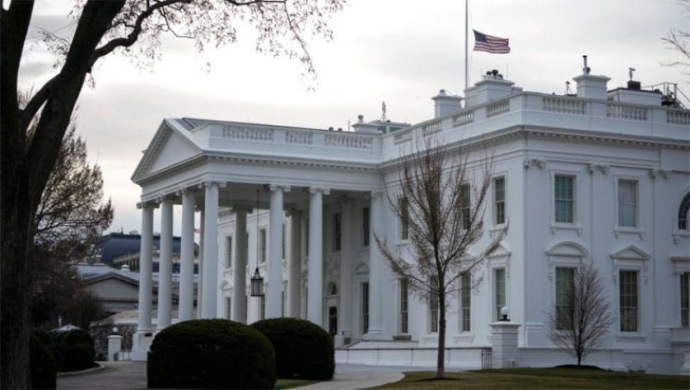 الآلاف من المسؤولين العسكريين الأمريكيين السابقين وعائلات ضحايا النظام الإيراني يطالبون بايدن بعدم الإفراج عن أموال النظام المجمدة