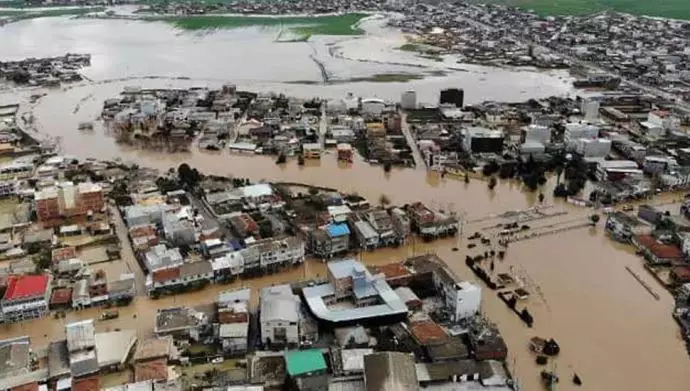 السيدة مريم رجوي تدعو الشباب إلى الإسراع بمساعدة ضحايا الفيضانات في إيران