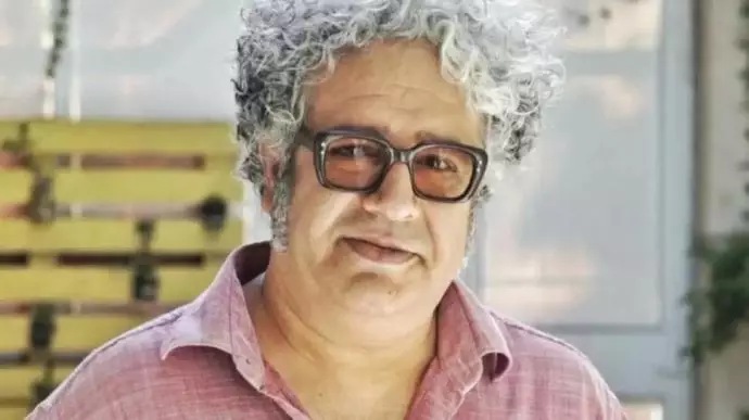 بعد وفاة السجين السياسي بكتاش ابتين، سجناء سياسيون يعتصمون ويرفعون شعار "الموت للديكتاتور والموت لخامنئي"