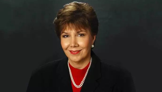 واشنطن تايمز: يسعى الشعب الإيراني لتغيير النظام من الداخل ، وعلى العالم أن يقف إلى جانبه قالت ليندا تشافيز ، مسؤولة العلاقات العامة السابقة بالبيت الأبيض ، في مقال نُشر في صحيفة واشنطن تايمز يوم الأربعاء 5 يناير في