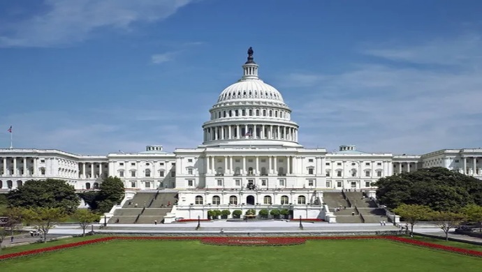 110 من أعضاء الكونغرس الأمريكي يحثون بايدن على التخلي عن المحادثات النووية مع إيران