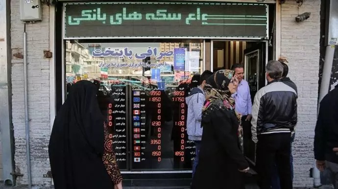 اتساع هيمنة قوات حرس خامنئي الناهبة على اقتصاد البلاد