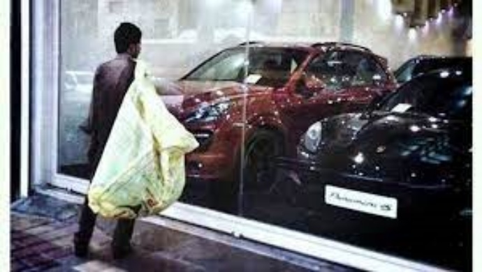 الانقسام الطبقي قنبلة موقوتة في إيران في ظل حكومة نظام الملالي