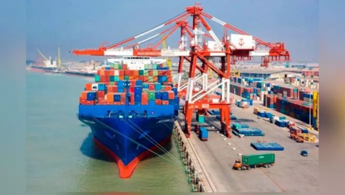 ضبط سفينة مملوكة لأبناء أمين المجلس الأعلى لأمن النظام الإيراني بالهند