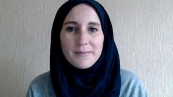 متسللة إسرائيلية كاتبة عمود في موقع خامنئي