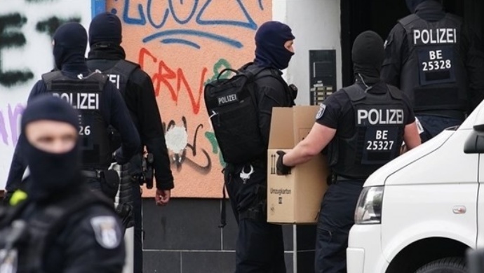 ألمانيا تحظر أنشطة ثلاث جمعيات تابعة لحزب الله وتغلق فروعها