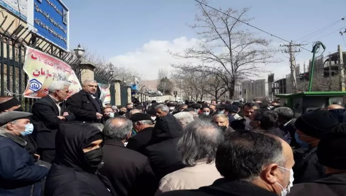 تجمعات احتجاجية للمتقاعدین في المدن الإيرانية - الأحد 13 آذار