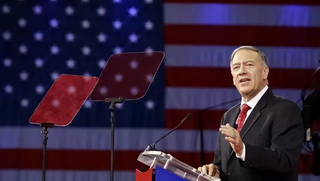 مايك بومبيو: النظام الإيراني أكبر راعٍ للإرهاب في العالم ويجب أن يظل مدرجًا في القائمة