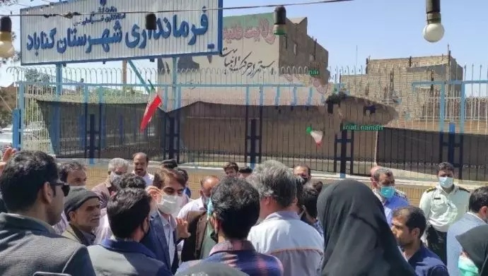 تجمعات احتجاجية في إيران من عمال النفط في مسجد سليمان إلى السائقين في طهران