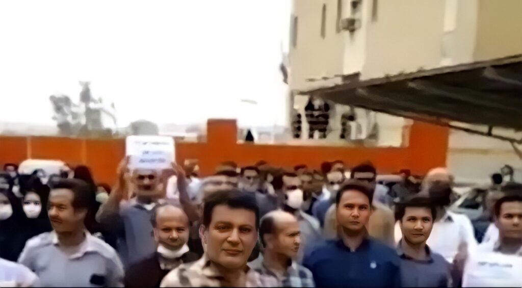 وقفات احتجاجية عمالية وطلابية في عدة مدن إيرانية - الأربعاء 27 أبريل