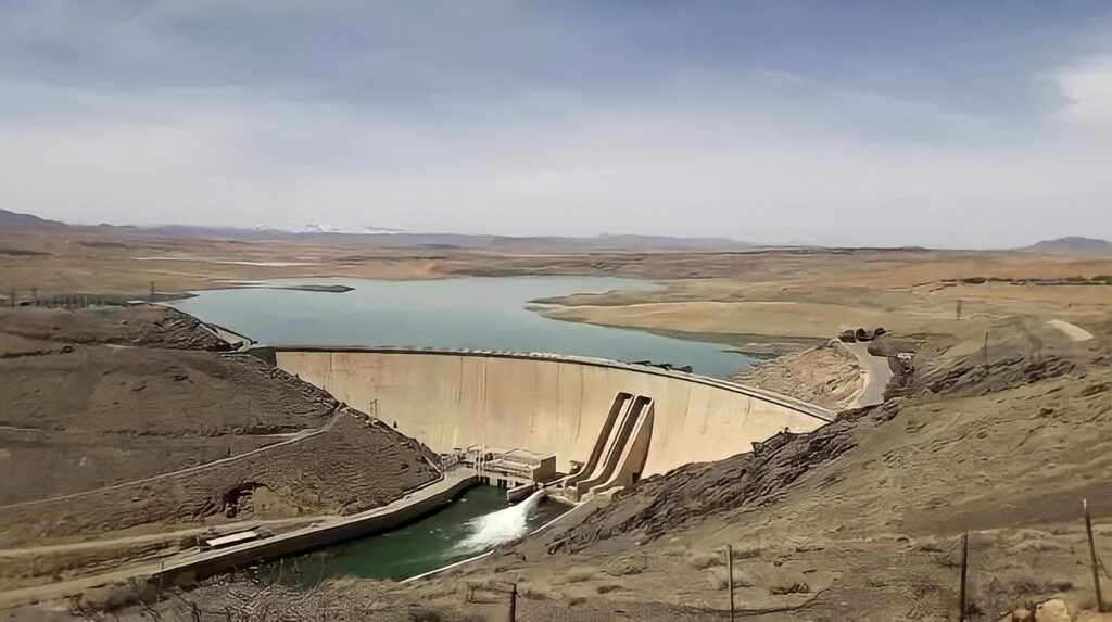 أزمة المياه في 300 مدينة بإيران
