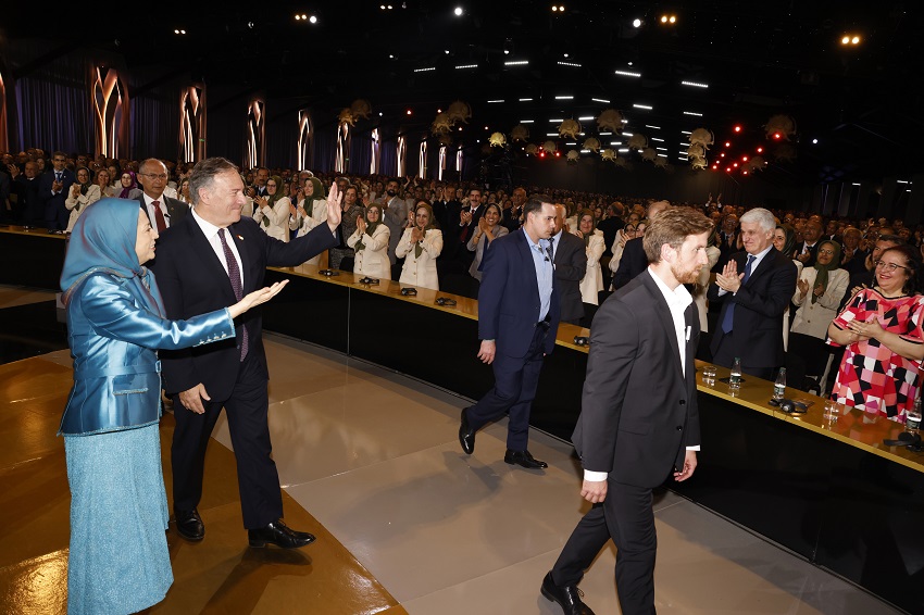 لقاء بومبيو بمجاهدي خلق يهز اركان نظام طهران