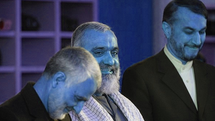 وزير خارجية نظام الملالي أكبر منتهكي حقوق الإنسان وعراب الإرهاب يحضر سويسرا ودافوس