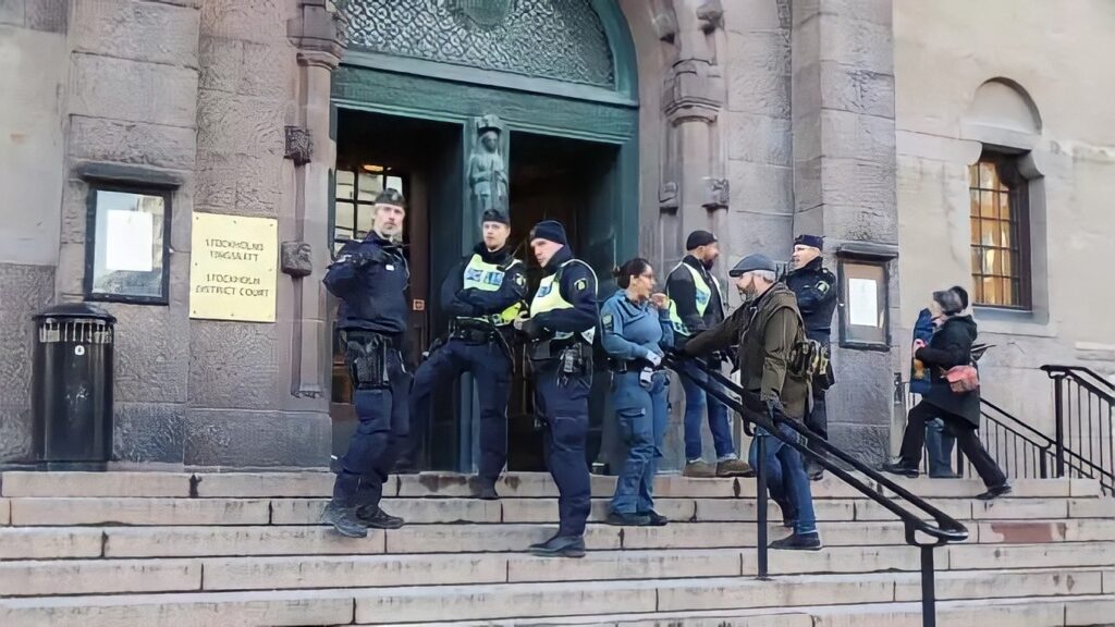 فيغارو: كانت منظمة مجاهدي خلق الهدف الرئيسي لعمليات الإعدام في صيف عام 1988 في إيران