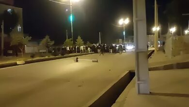 نيويورك تايمز: المتظاهرون في ست محافظات إيرانية يخرجون إلى الشوارع وهم يهتفون "الموت للديكتاتور"