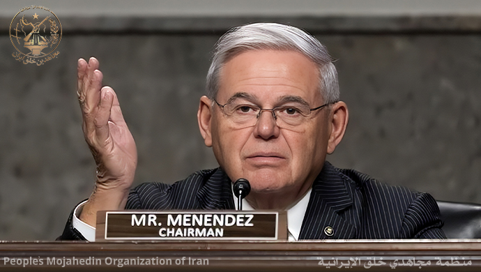 بوب مينينديز: المفاوضات مع إيران في فيينا يجب أن تتوقف