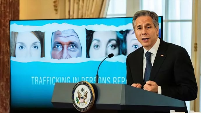 الخارجية الأمريكية: النظام الإيراني يواصل تجنيد الأطفال وهو الأكثر فشلًا في التعامل مع الاتجار بالبشر