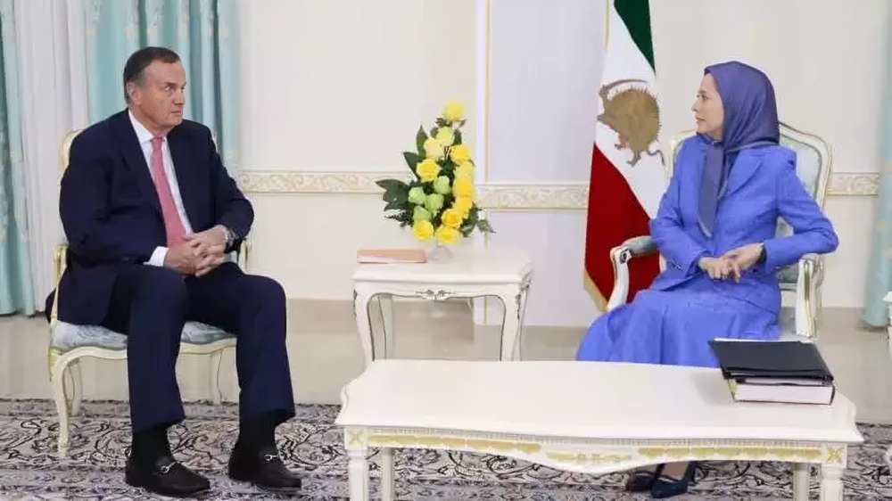 لقاء ات السيدة مريم رجوي مع شخصيات أمريكية وألبانية في أشرف 3