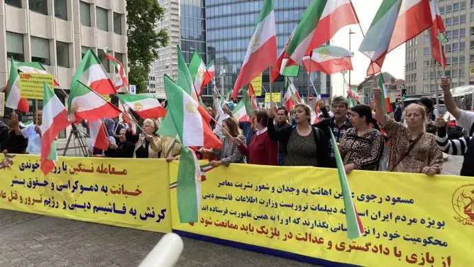 لليوم الثاني على التوالي .. مظاهرات في بروكسل وستوكهولم احتجاجا على الصفقة المشينة للحكومة البلجيكية مع نظام الملالی