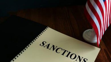 الولايات المتحدة تفرض عقوبات على تجارة البترول الدولية الإيرانية