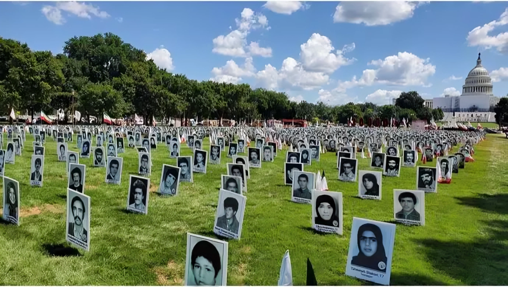 امام الكونغرس الامريكى.. معرض لمجزرة 1988في إيران