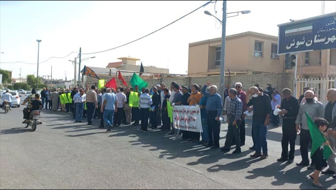 احتجاج المتقاعدين في إيران بشعار "الموت لرئيسي"