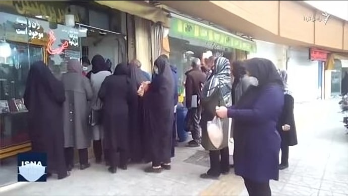 صحيفة حكومية: 60٪ من أفراد المجتمع الإيراني تحت خط الفقر ومعظمهم تحت خط البؤس