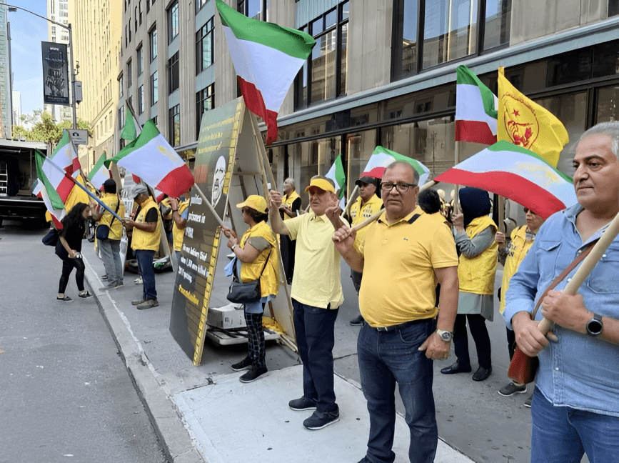 بالتزامن مع الاحتجاجات في إيران، الإيرانيون يتظاهرون في نيويورك وأوتاوا ضد نظام الملالي