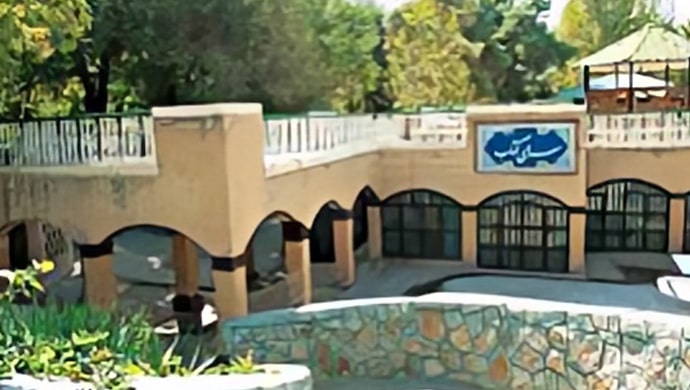 هتافات الموت لخامنئ ورئيسي في طهران