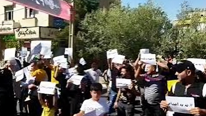 طهران - اليوم الرابع للتجمع الاحتجاجي لعائلات المحكوم عليهم بالإعدام