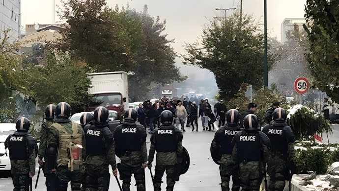 العفو الدولية: على العالم اتخاذ إجراءات جادة ضد القمع الدموي لاحتجاجات الشعب الإيراني