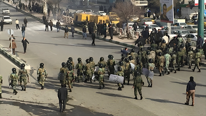 الأمم المتحدة قلقة من القمع الدموي للاحتجاجات في إيران