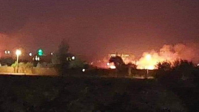 بعد استهداف شحنات إيرانية في مطار حلب ..  قصف مواقع لمليشيات نظام الملالي في ريف دمشق