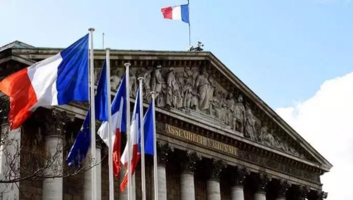 اجتماع اللجنة البرلمانية من أجل إيران ديمقراطية في الجمعية الوطنية الفرنسية حول الانتفاضة الإيرانية