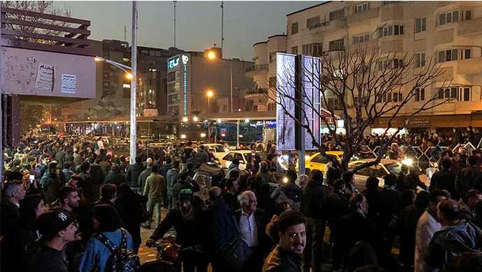 الحل والأفق النموذجي للحرية يكمن في استمرار الانتفاضة