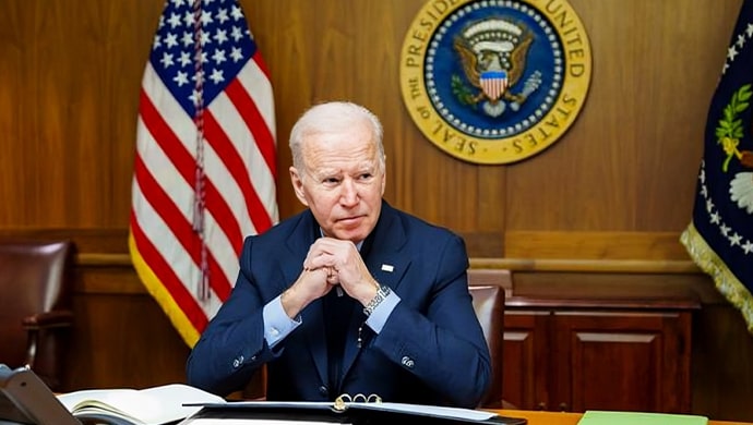 بايدن سنفرض عقوبات إضافية على مرتكبي أعمال العنف ضد المتظاهرين في إيران