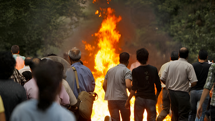 الانتفاضة في يومها الـ 34-إقامة حواجز في شوارع سنندج وبندر عباس ومواجهات مع قوات القمع