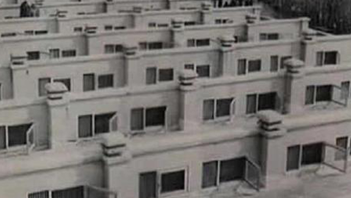 عدم معالجة السجناء الجرحى وتجمع أهالي السجناء السياسيين أمام سجن إيفين في اليوم السابع على التوالي