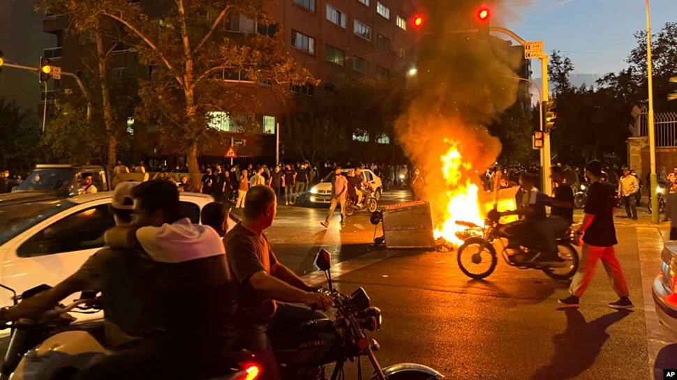 موقع خبرعاجل الحكومي اعتقال أكثر من 20 ألف شخص في الاضطرابات الأخيرة