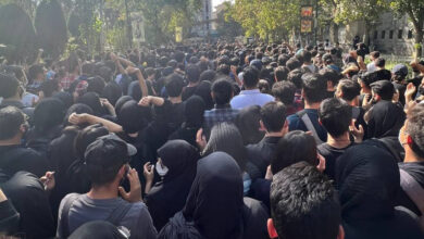 تصعيد الانتفاضة في يومها الثلاثين - من الإضراب الهائل للطلاب إلى المواجهات مع القوى القمعية في جميع أنحاء إيران