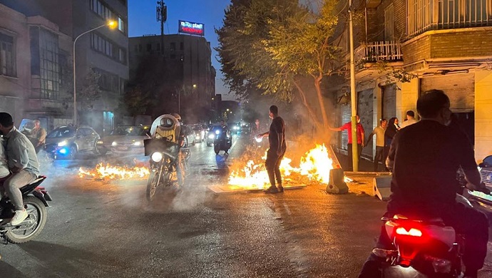 استمرار اعتصامات ومظاهرات طلابية في طهران ومدن مختلفة في اليوم الـ 47 للانتفاضة