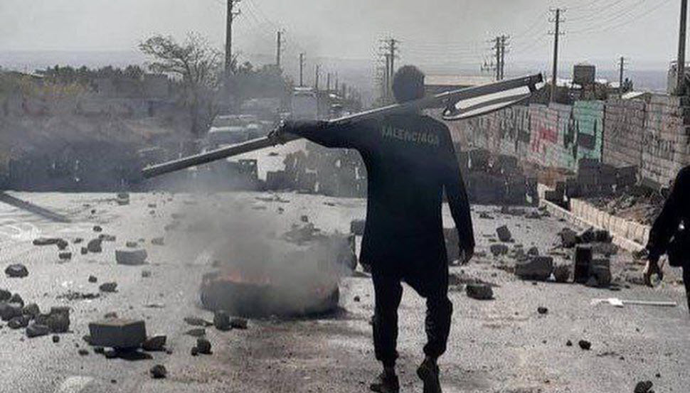 خامنئي ينفّس عن حقده ضد مجاهدي خلق وغضب الجامعات