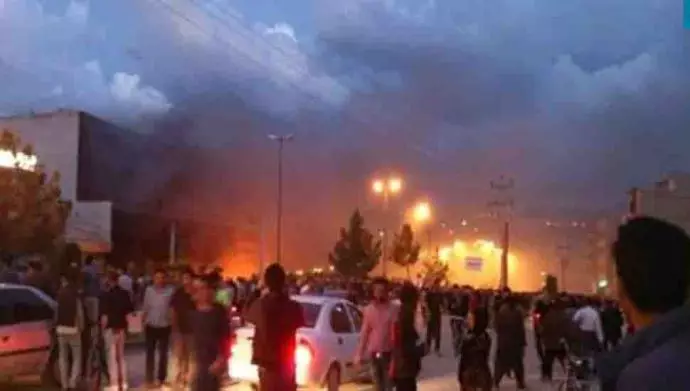 لو بوان الفرنسية سقوط نظام الملالي في إيران سيكون مفيدًا للعالم