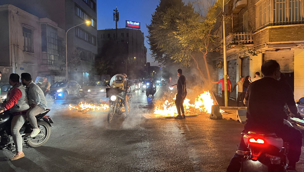 نبذة عن انتفاضة إيران في يومها الـ 75