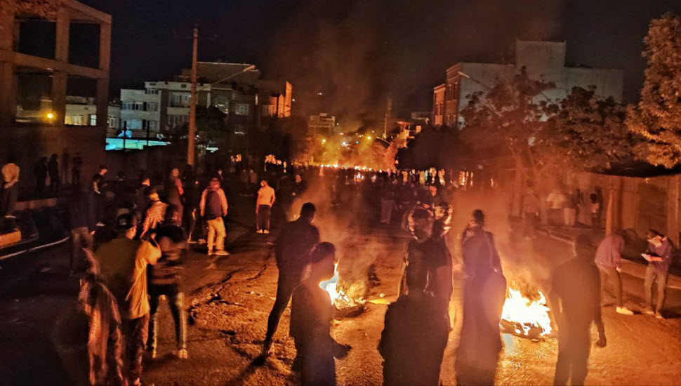 نبذة عن انتفاضة ايران في يومها الـ 73