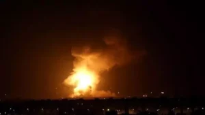 قصف مقرات الحزب الديمقراطي الكردستاني الإيراني وحزب كومله بالصواريخ والطائرات المسيرة لحرس الملالي