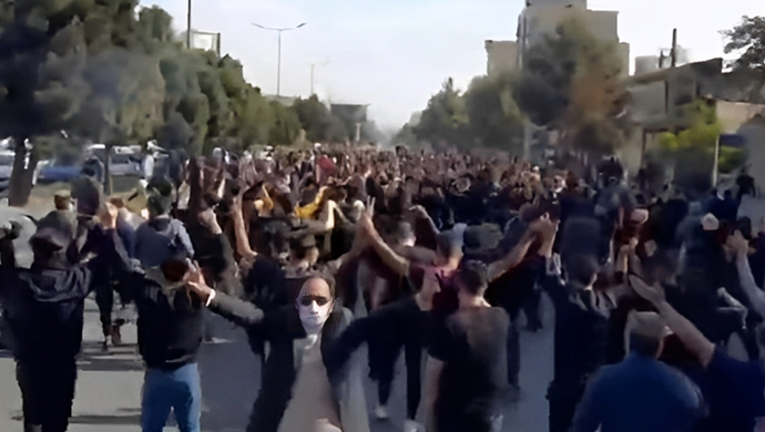 نبذة عن انتفاضة إيران في يومها الـ 57